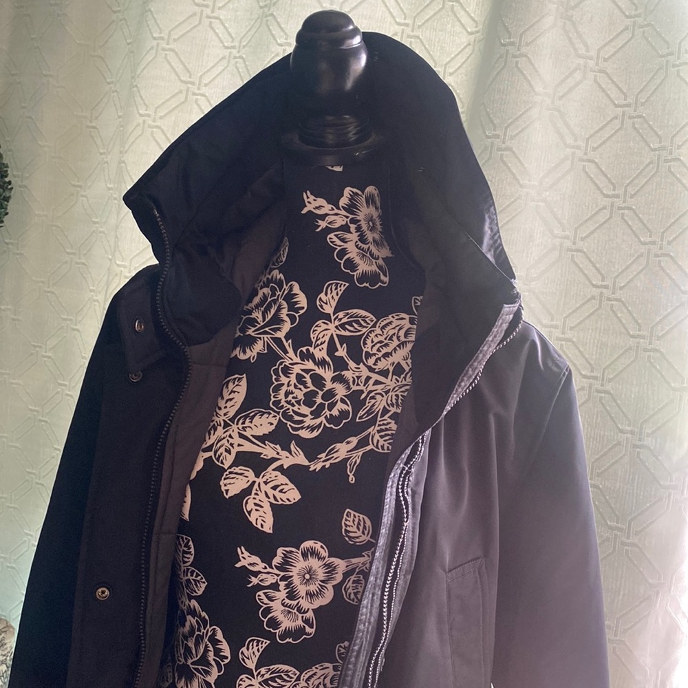 Jacket perfect for cold/snowy days and nights